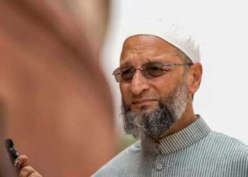 اویسی کی جانب سے حید رآباد سے الیکشن لڑنے کا راہل گاندھی کو چیلنج