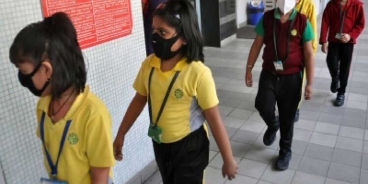 یوپی کے اسکول میں پھرفرقہ وارانہ نفرت کو ہوا دینے والا معاملہ سامنے آیا