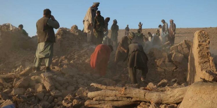 افغانستان میں طاقتور زلزلہ میں دو ہزار افراد جاں بحق