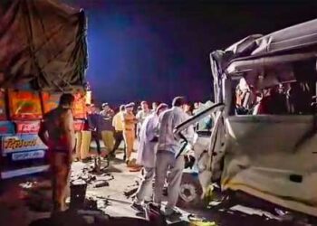 مہاراشٹر میں زائرین کی بس کو حادثہ،12افراد جاں بحق