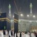 بارش میں بھی کعبہ کا طواف