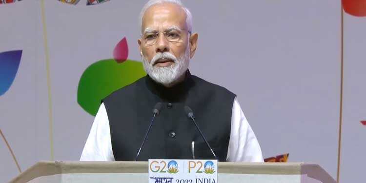 منقسم دنیا درپیش چیلنجوں کا حل نہیں پیش کرسکتی۔وزیراعظم