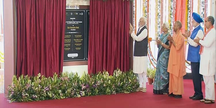 ملک کے پہلے ریجنل ریپڈ ٹرانزٹ سسٹم کا وزیر اعظم کے ہاتھوں افتتاح