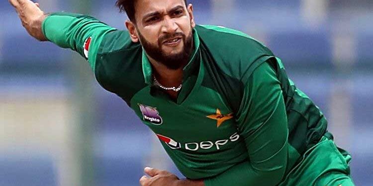 پاکستان کے آل راؤنڈر عماد وسیم کا انٹرنیشنل کرکٹ سے ریٹائرمنٹ کا اعلان