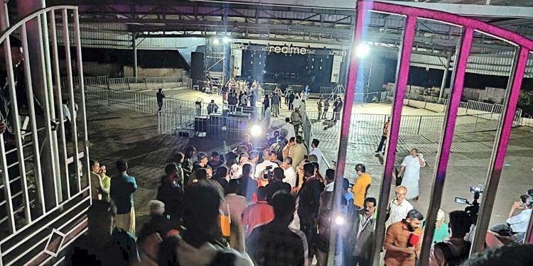 کوچی یونیورسٹی میں بھگدڑ ،4 طلبا ہلاک،کئی زخمی