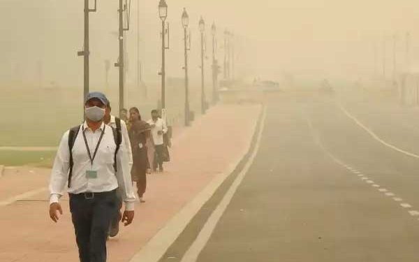دہلی میں آلودگی کی سنگین سطح برقرار