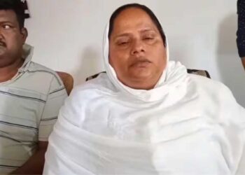 رکن اسمبلی سیدہ خاتون کی مندر میں منعقدکتھا میں شرکت پر ہنگامہ