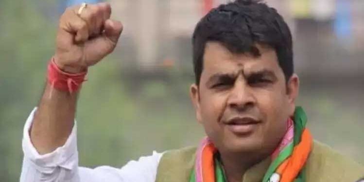 مساجد اور گوردوارہ کو السر کہنے والے لیڈ ر سندیپ دیام بی جے پی سے نکا لے گئے