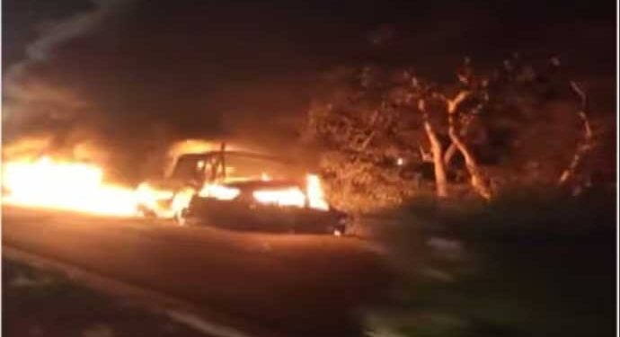 کار میں آگ لگنے سے 8افراد اہلاک