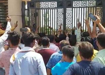 یوپی میں ”رام رام“ کا جواب نہیں دینے پر ٹیچرکو ملازمت سے محروم