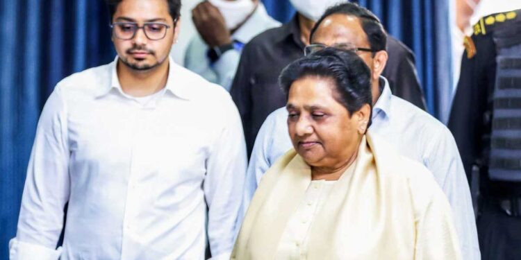 بھتیجے آکاش آنند کو مایاوتی نےبنایااپنا جانشین