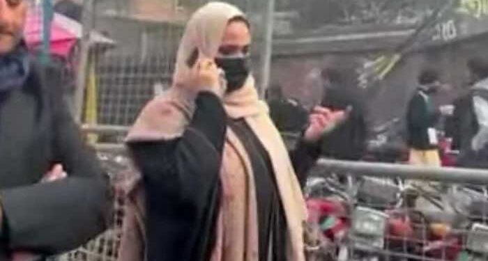 پاکستان کے انتخابات میں اداکارہ نور بخاری بھی امیدوار