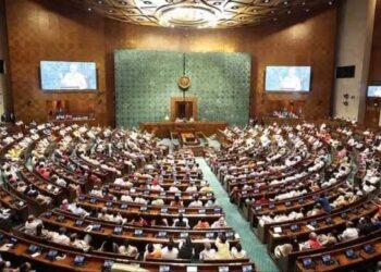 لوک سبھا سےمزید دو ممبران معطل