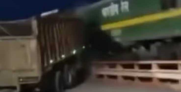 کولکاتا-رادھیکاپور ایکسپریس کے مسافر بال بال بچے