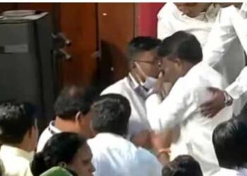 بی جے پی ایم ایل اے نے پولیس اہلکار کو تھپڑجَڑ دیا