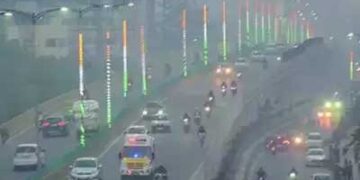 پورے شمالی ہندوستان میں سردی اورکہرے کا سلسلہ جاری