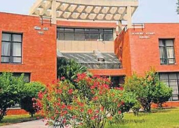 آئی آئی ٹی کانپور میں زیر تعلیم جھارکھنڈ کی طالبہ کی خودکشی