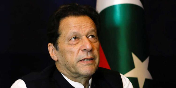 جیل میں بند عمران خان جی ایچ کیو حملہ کیس میں بھی گرفتار