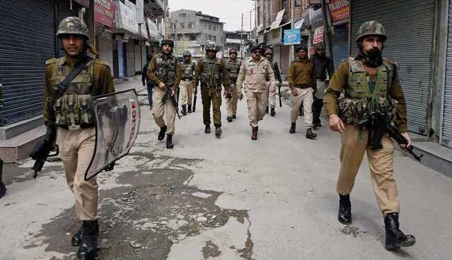 کشمیر میں دہشت گردی کے خلاف وسیع بیداری مہم