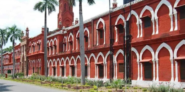حکومت کے ذریعےمسلم یونیورسیٹی کااقلیتی درجہ تسلیم نہ کرنے پر سپریم کورٹ اظہارحیرت