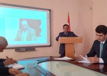 ڈاکٹر مشتاق صدف نےگوپی چند نارنگ کو مابعد جدیدیت کا امام قرار دیا