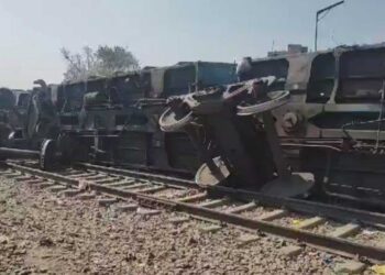 دہلی میں مال گاڑی حا دثہ کا شکار