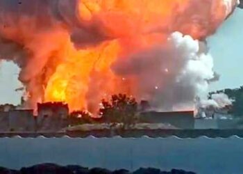 مدھیہ پردیش میں پٹاخہ فیکٹری میں دھماکوں کے ساتھ آگ لگنے سے 11ہلاک،60 زخمی
