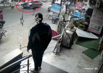 نوجوان کو گاڑی کے بونٹ پر باندھ کر3 کلومیٹر تک گھمایا