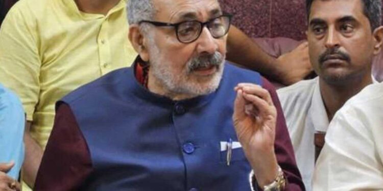 گری راج سنگھ کے ذریعے ہندوئوں سےجھٹکا گوشت کھانے کی اپیل