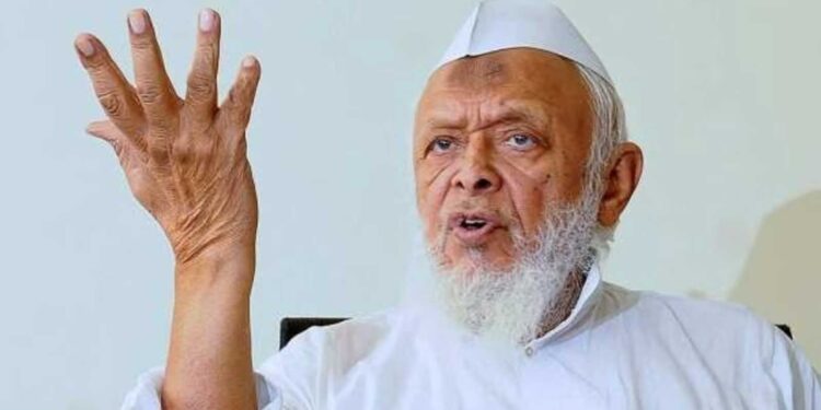 مسلمان ہر چیزسے سمجھوتہ کر سکتا ہے لیکن ا پنی شریعت سے نہیں ۔مولانا ارشدمدنی