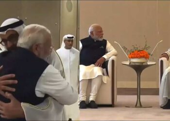 ابوظہبی میں وزیر اعظم کا شاندار استقبال