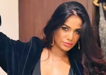 پونم پانڈے کو نرالا پبلیسٹی اسٹنٹ بھاری پڑنے لگا