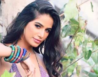 شہرت یافتہ اداکارہ پونم پانڈے کا 32 سال کی عمر میں انتقال