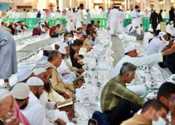 سعودی عرب میں اس سال مساجدکے اندر افطار کی اجازت نہیں