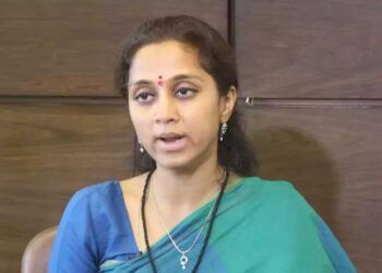 اجیت پوار کو این سی پی کاانتخابی نشان ملنے کے فیصلے کے خلاف سپریا سولے سپریم کورٹ جائیں گی