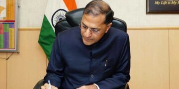 لوک سبھا انتخابات کے اعلان سے عین پہلےالیکشن کمشنر ارون گوئل کا استعفیٰ
