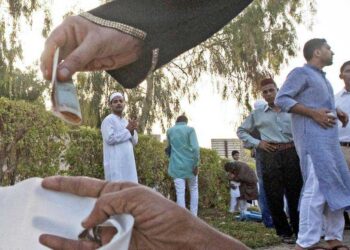 دُبئی میں بھیک مانگنے والوں کے خلاف مہم ،سوشل میڈیا پر بھی نظر