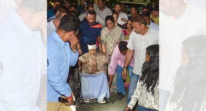 مغربی بنگال کی وزیر اعلیٰ ممتا بنرجی کواسپتال سے چھٹی