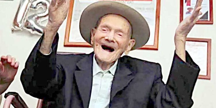 دنیا کے معمر ترین شخص کا 114 سال کی عمر میں انتقال