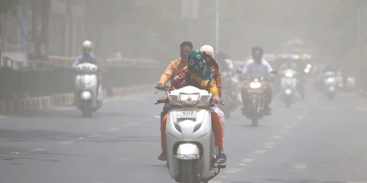 مشرقی اور جنوبی ہندوستان میں میں فی الحال گرمی سےراحت نہیں