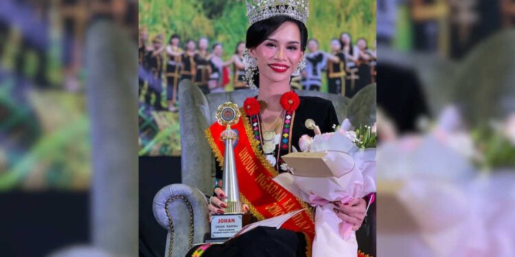 مرد وں کے ساتھ ڈانس کرنے پرملائیشیا ئی بیوٹی کوئین تاج سے محروم