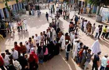 21ریاستوں اور مرکز کے زیر انتظام علاقوں میں ووٹنگ جاری