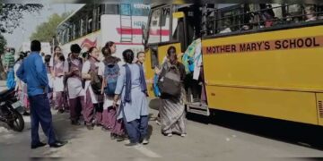 دہلی کے اسکولوں کو دھمکی آمیز ای میل ملنے کے بعد افراتفری