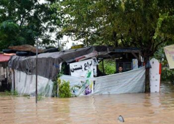 ایران میں شدید بارش کی وجہ سے آئے سیلاب سے 7 افراد کی موت