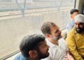 دہلی میٹرو میں سفرکر راہل گاندھی نےمیں مسافروں کا حال پوچھا