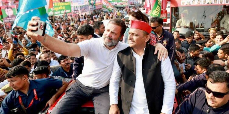 پریاگ راج میں ر اہل اور اکھلیش کی ریلی میں بھیڑ بے قابو