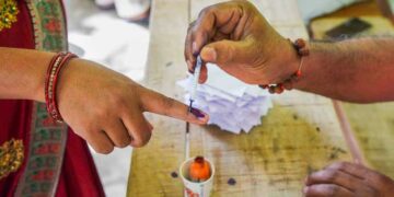 تیسرے مرحلے کے تحت ملک کی 11 ریاستوں میں پولنگ کل