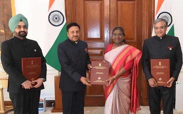 اٹھارہویں لوک سبھا کے لیے منتخب ممبران کی فہرست صدر جمہوریہ کو پیش