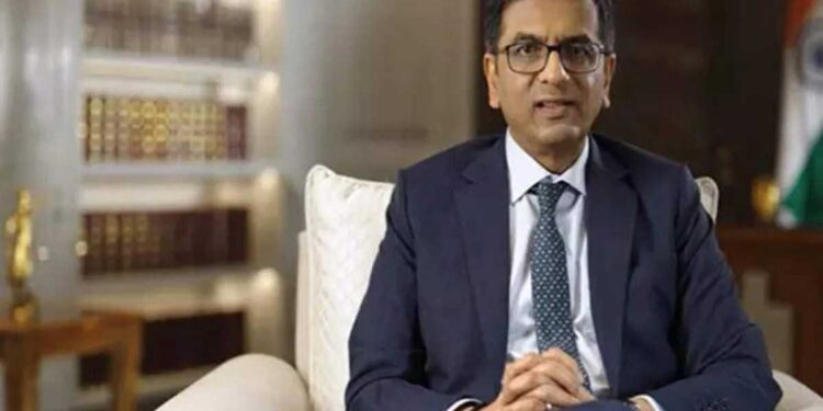 ہم آئین کے خادم ہیں، مالک نہیں۔چیف جسٹس آف انڈیا