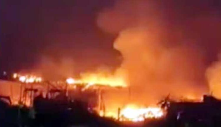 گڑگاؤں میں آگ بجھانے کا آلہ بنانے والی کمپنی میں آگ لگنے سے8ہلاک